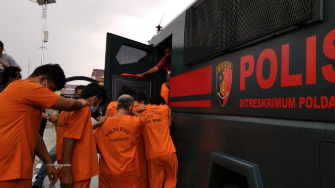 Komplotan perampokan di Riau