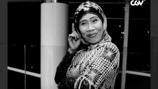 Mpok Omas Trending, Warganet Kenang Lawakan Khasnya