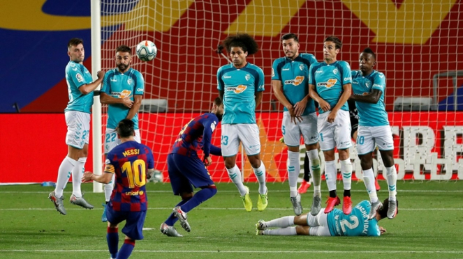 Lionel Messi saat Barcelona melawan Osasuna