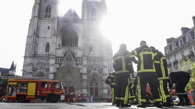 Kebakaran Gereja Katedral di Nantes, Perancis Barat
