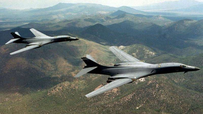 VIVA Militer: Pesawat pembom Angkatan Udara Amerika Serikat, B-1 Lancer