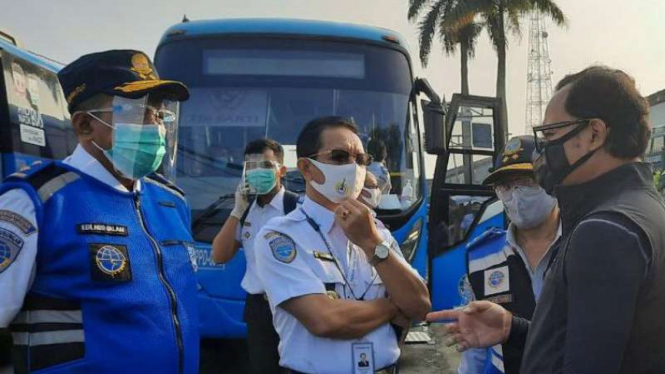 Perum PPD akan menambah armada bus gratis di Stasiun Bogor.