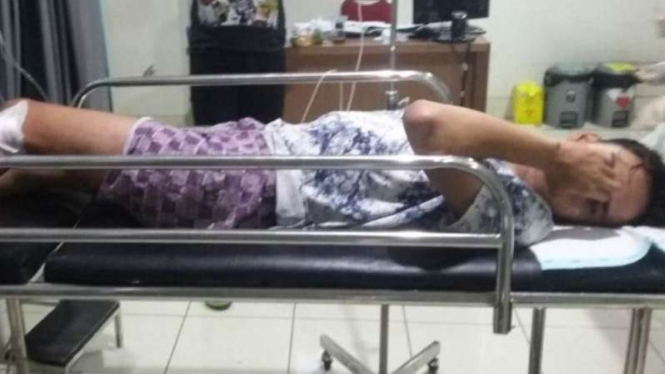 Seorang pelajar menderita luka bacok usai ikut tawuran di Depok.