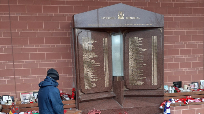Hillsborough Memorial di Anfield Stadium