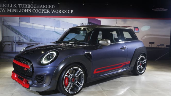 Mobil Mini John Cooper Works GP resmi diluncurkan di Indonesia