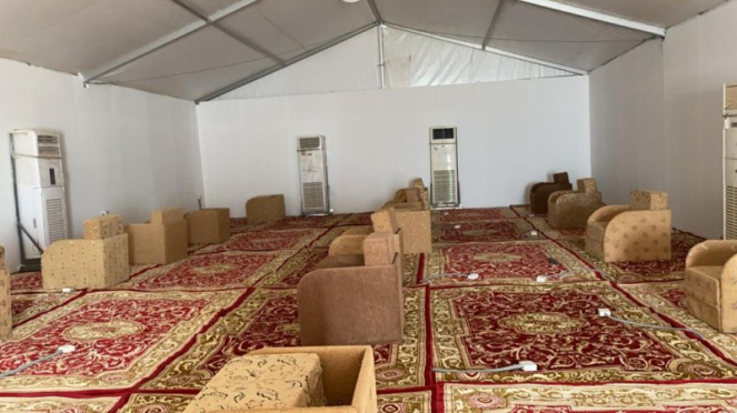 Pengaturan jemaah haji saat berada di dalam tenda di kawasan Arafah