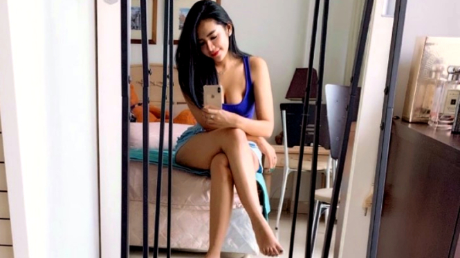 Model cantik Vernita Syabilla