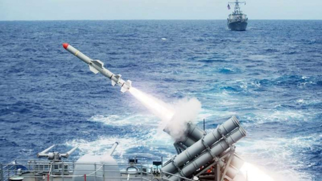 VIVA Militer: Rudal anti-kapal Harpoon Angkatan Laut Amerika Serikat (US Navy)