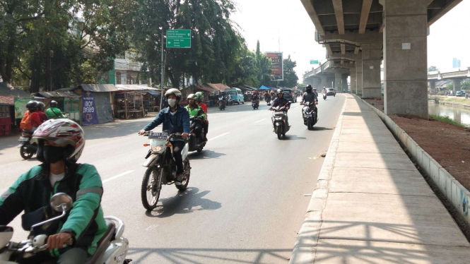 Jalan Inspeksi Kalimalang, Jakarta Timur Masih Sepi Dari Arus Balik Idul Adha