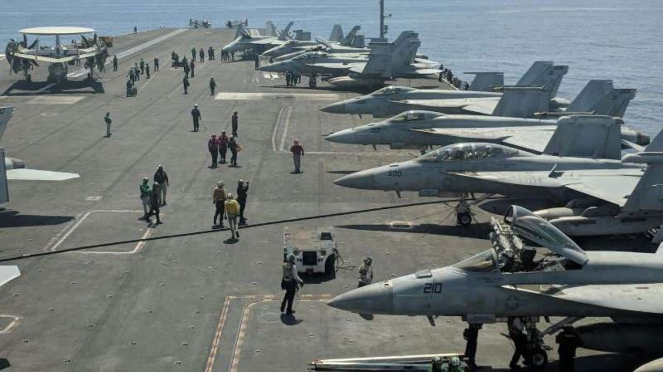 VIVA Militer: Armada tempur Amerika Serikat (AS) di Laut China Selatan