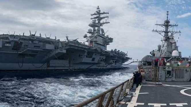 VIVA Militer: Kapal induk Angkatan Laut Amerika Serikat di Laut China Selatan