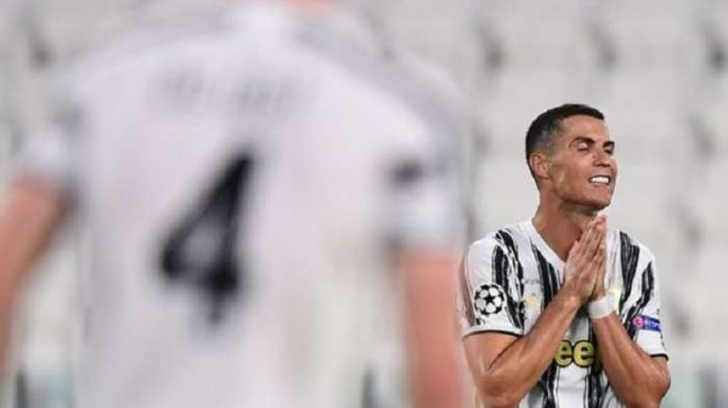 Ekspresi Cristiano Ronaldo setelah Juventus tersingkir dari Liga Champions.