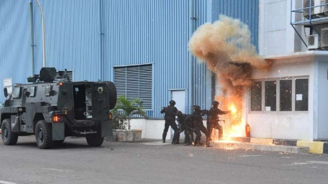 VIVA Militer : Latihan Penanggulangan Teroris Koopssus TNI di Provinsi Banten