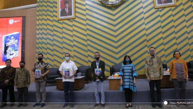  Peluncuran buku Potret Pendidikan Tinggi di Masa COVID-19.