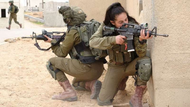 VIVA Militer: Tentara wanita Pasukan Pertahanan Israel (IDF)