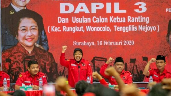 Pelantikan pengurus Anak Ranting PDIP di Surabaya