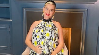Kurang Tidur karena Asuh Anak, Katy Perry Jalani Meditasi