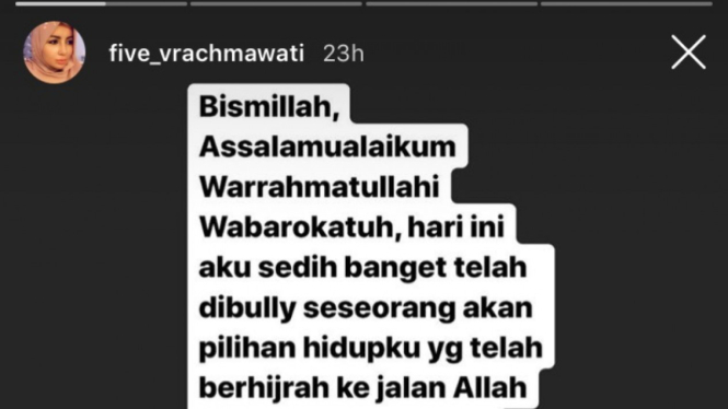 Postingan IG story Five V yang curhat sedih dibully usai berhijrah