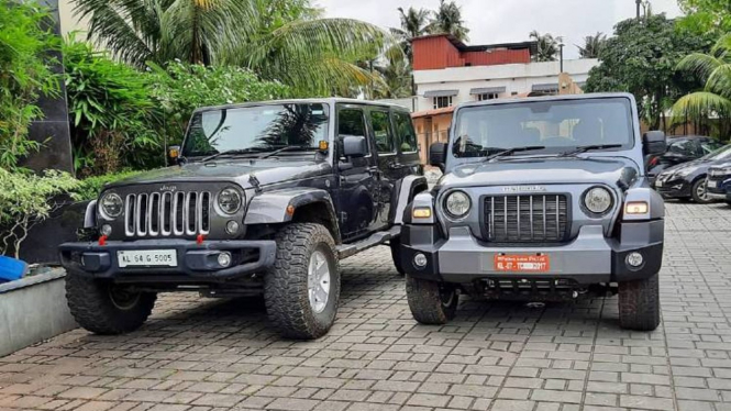 Jeep Wrangler vs Mahindra Thar