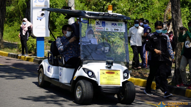 Mobil listrik otonom i-Car buatan ITS Surabaya