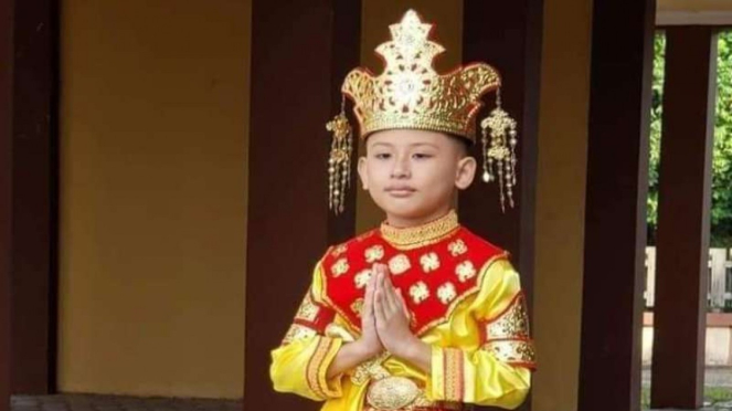 Muhammad Izzam Athaya, bocah yang viral fotonya dikira China di uang 75 ribu 