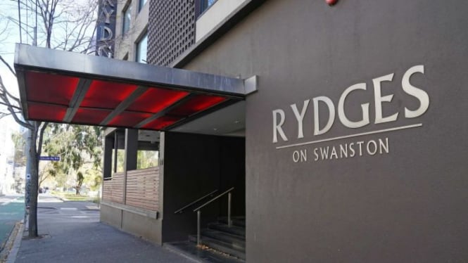 Rydges on Swanston merupakan salah satu dari dua hotel yang digunakan di Melbourne sebagai tempat karantina bagi warga yang kembali ke negara bagian Victoria selama pandemi.