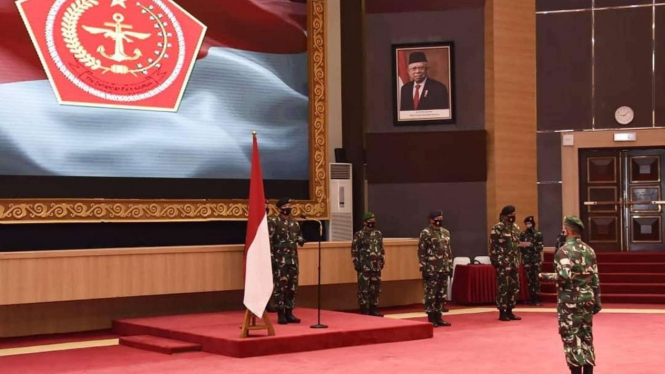 VIVA Militer: Panglima TNI Hadi Tjahjanto Pimpin Pelantikan 20 Pati TNI