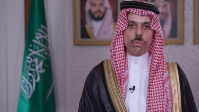 VIVA Militer: Pengeran Kerajaan Arab Saudi, Faisal bin Farhan bin Abdullah.