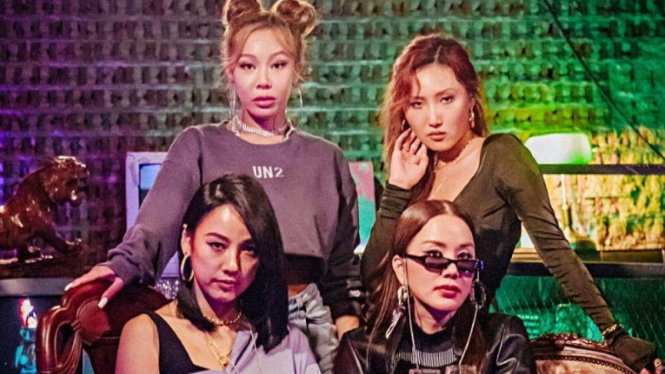 Lee Hyori, Jessi, Hwasa MAMAMOO dan Uhm Jung hwa.