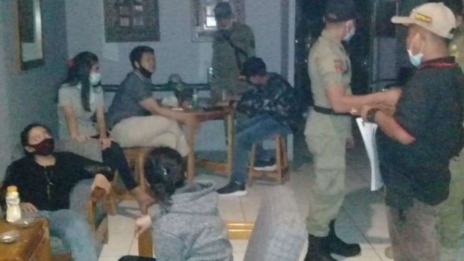 Salah Satu Panti Pijat di Kabupaten Tangerang Disegel karena Langgar PSBB