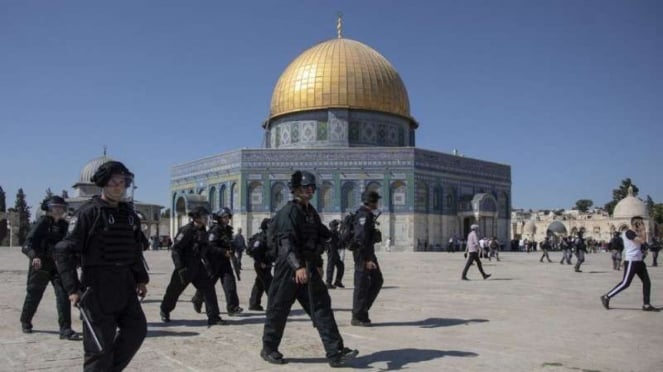 VIVA Militer: Pasukan Pertahanan Israel (IDF) di Kompleks Masjid Al-Aqsa