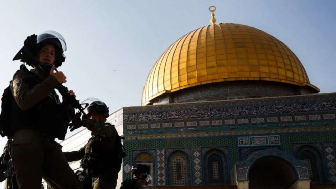 VIVA Militer: Pasukan Pertahanan Israel (IDF) di Kompleks Masjid Al-Aqsa