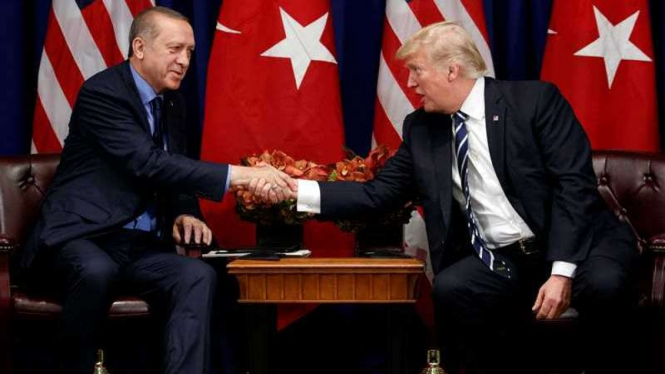 VIVA Militer: Presiden Turki, Recep Tayyip Erdogan dan Presiden AS, Donald Trump