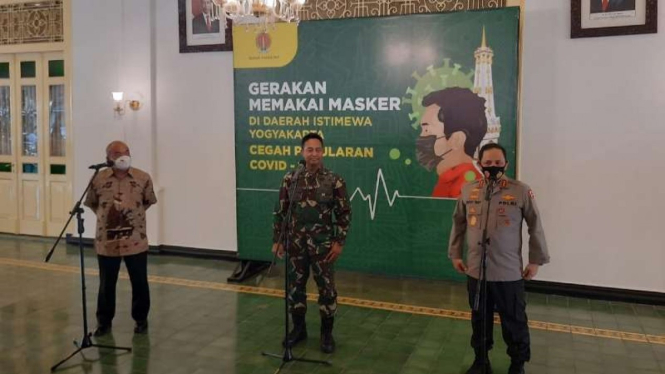 Kepala Staf Angkatan Darat Jendral TNI Andika Perkasa dalam konferensi pers di kantor Gubernur Daerah Istimewa Yogyakarta, Rabu, 26 Agustus 2020.