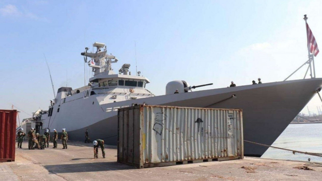 VIVA Militer: KRI Sultan Hasanuddin 366, Bantu Bersihkan Pelabuhan Beirut