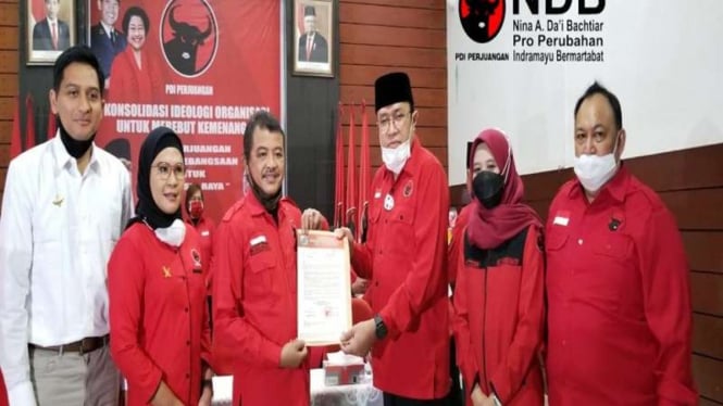 Pasangan Nia Agustina Bachtiar dan Lucky Hakim diusung PDIP di Pilkada Indramayu