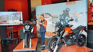 Motor Baru Ini Cocok untuk Orang Kaya Indonesia yang Suka Main Becek