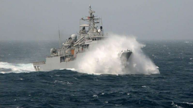 VIVA Militer: Kapal perang Turki menuju Laut Mediterania.
