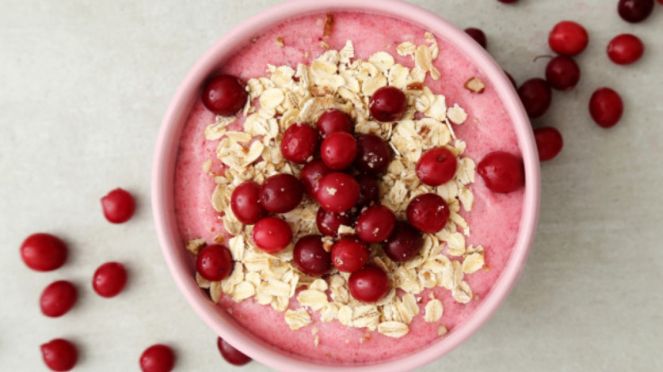 Smoothie bowl.