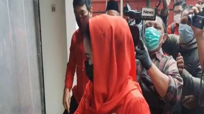 Puti Guntur tiba di kantor DPD PDIP Jatim di Surabaya