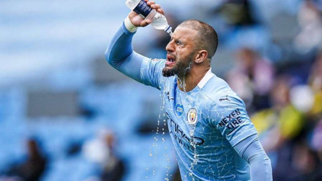 Bek Manchester City, Kyle Walker