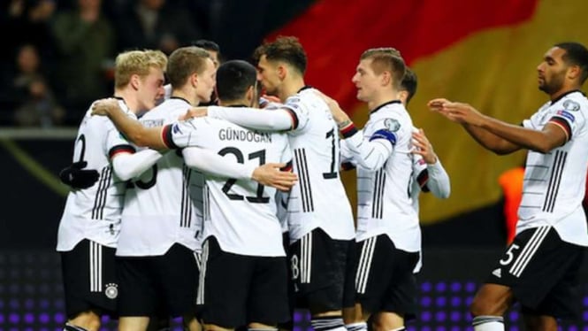 Timnas Jerman rayakan gol ke gawang Spanyol