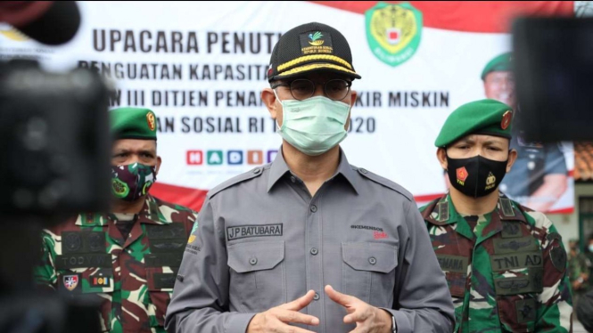 Menteri Sosial Juliari P Batubara usai menutup kegiatan Penguatan Kapasitas Korda, Kabupaten Bandung (5/9).