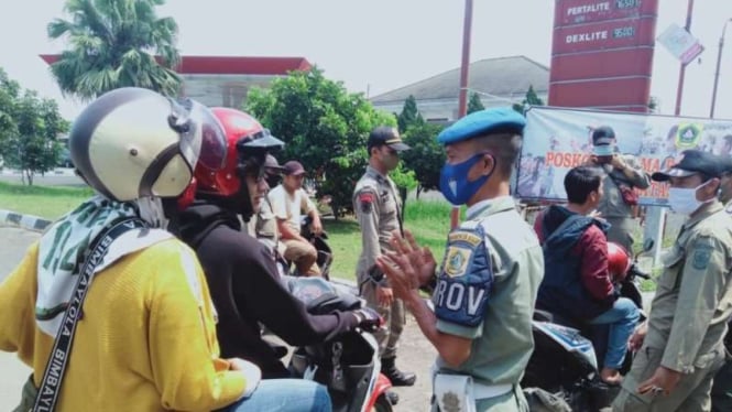 Razia masker PSBB di perbatasan Kabupaten Bogor 