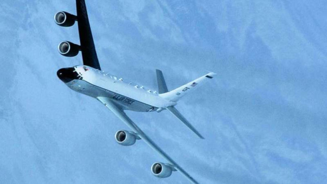 VIVA Militer: Pesawat intai Angkatan Udara AS, Boeing RC-135 Cobra Ball