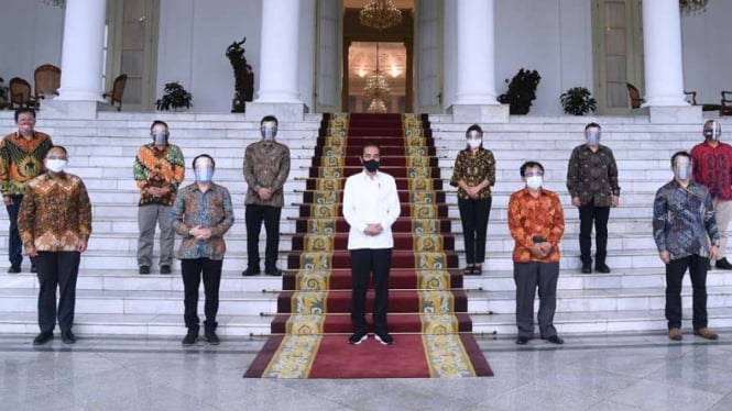 Presiden Jokowi (tengah) bersama para pemimpin redaksi media massa nasional di Istana Bogor, Kamis 10 September 2020. 