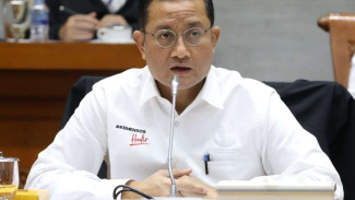 KPK Tetapkan Mensos Juliari P Batubara Tersangka