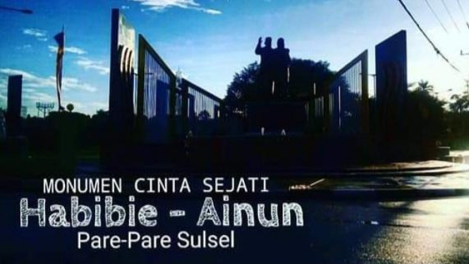 Monumen Habibie - Ainun (foto : Nur Terbit)