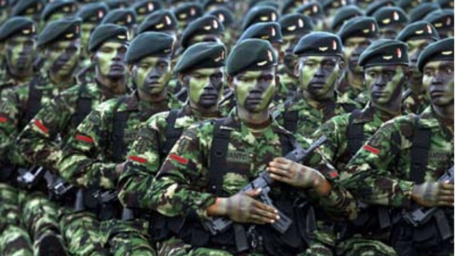 VIVA Militer: Prajurit Batalyon Raider TNI AD