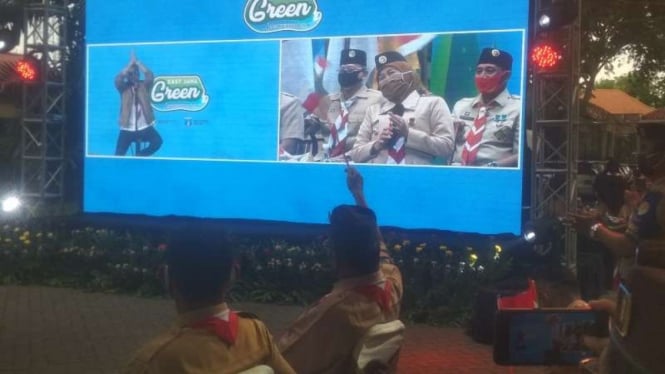 Judika menghibur di acara Pramuka secara virtual yang dihadiri Gubernur Jawa Timur Khofifah Indar Parawansa dan Ketua Kwarda Pramuka Jatim Gus Ipul di Surabaya pada Selasa, 15 September 2020.